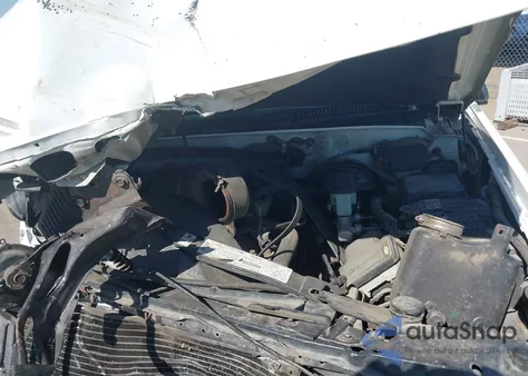 1998 GMC Sierra 1500 Sl Wideside from USA, damaged, VIN 1GTEC19R7WR506708